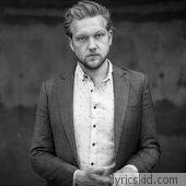 Alexander Wolfe Lyrics