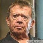 Chabelo Lyrics