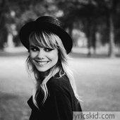 Coeur De Pirate Lyrics