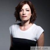 Laura Michelle Kelly Lyrics