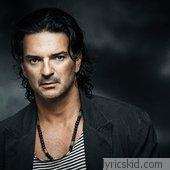 Ricardo Arjona Lyrics