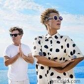 Sneaky Sound System Lyrics